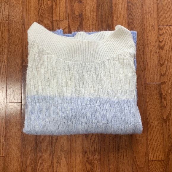 Super cozy wide neck sweater! - Picture 3 of 3